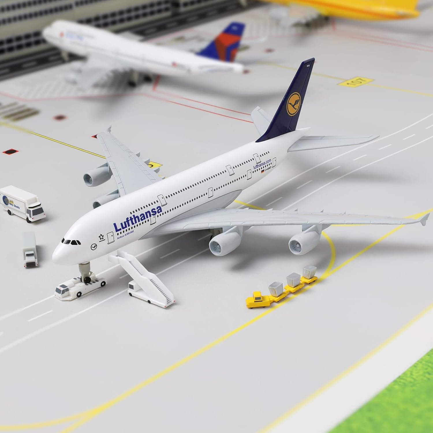 Toy planes A380 German 1/300 s - Model Kit Airplane avaliação e preço