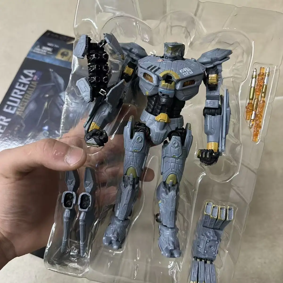 NECA Pacific Mecha Model Eurek - Model Kit Pacific Rim avaliação e preço